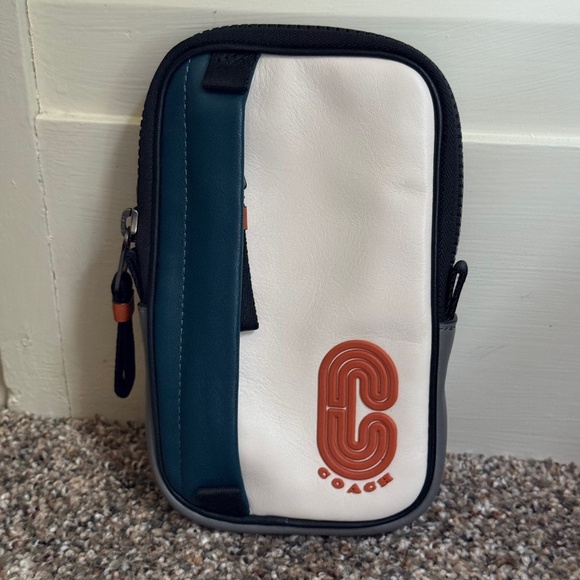 Genuine Men's COACH North South ColorBlock Leather Belt Bag Pouch Wallet - Picture 1 of 14